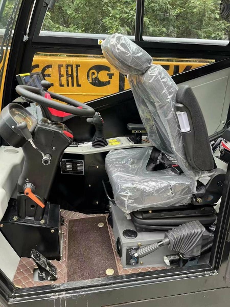 Телескопический погрузчик MTK T30D-68