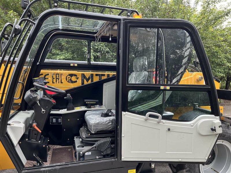 Телескопический погрузчик MTK T30D-68