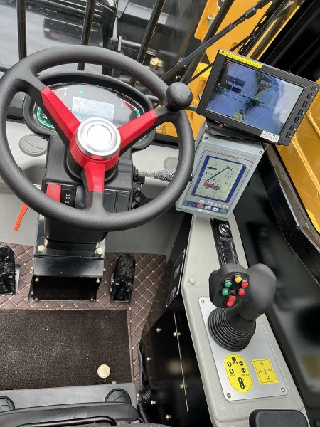 Телескопический погрузчик MTK T30D-68