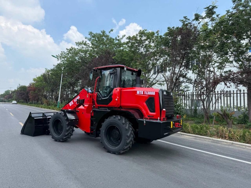 Телескопический погрузчик MTK TL3000