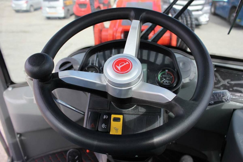 Телескопический погрузчик MTK TL4000