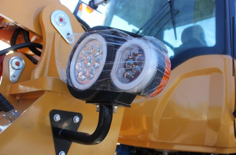 Телескопический погрузчик MTK TL3000+