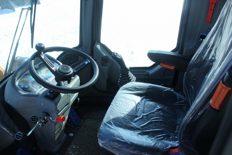 Телескопический погрузчик MTK TL2500 с аутригерами 9м