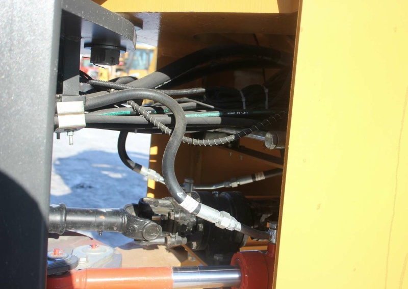 Телескопический погрузчик MTK TL2500 с аутригерами 7м