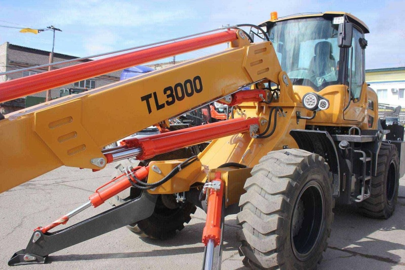 Телескопический погрузчик MTK TL3000 с аутригерами