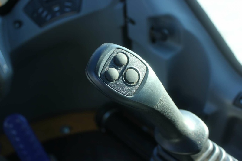 Телескопический погрузчик MTK TL3000 с аутригерами