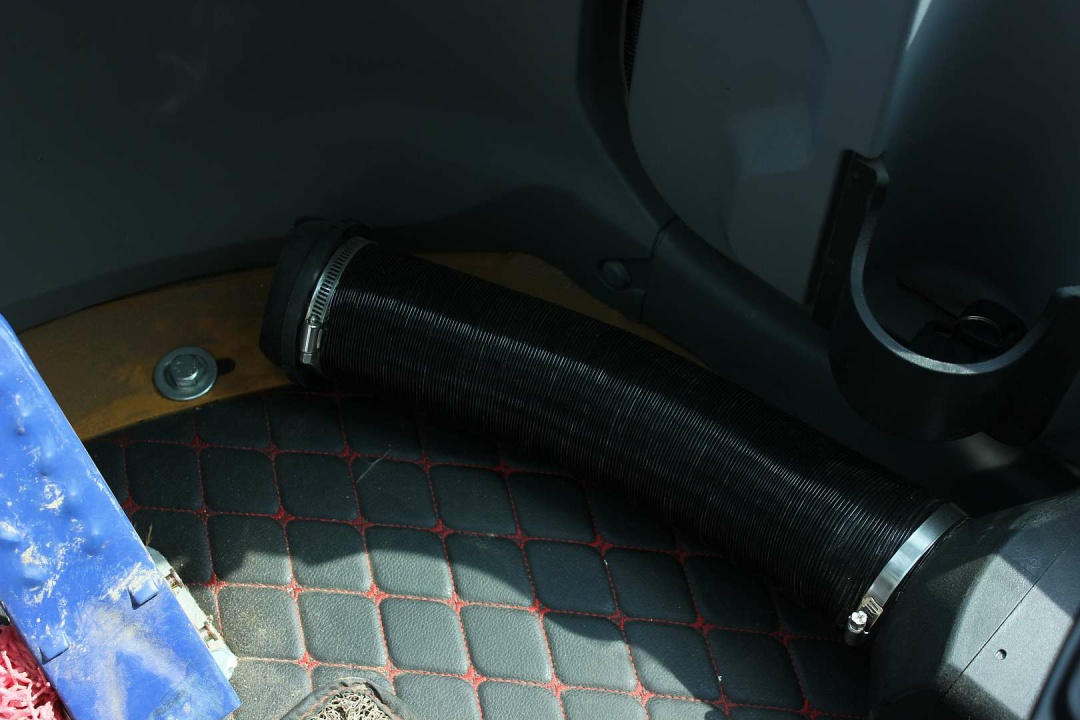 Телескопический погрузчик MTK TL4000 с аутригерами