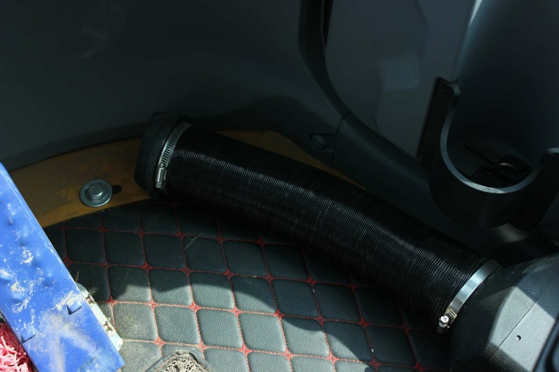 Телескопический погрузчик MTK TL4000 с аутригерами