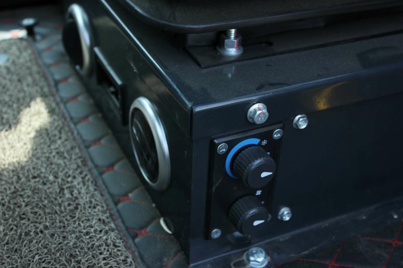 Телескопический погрузчик MTK TL4000 с аутригерами