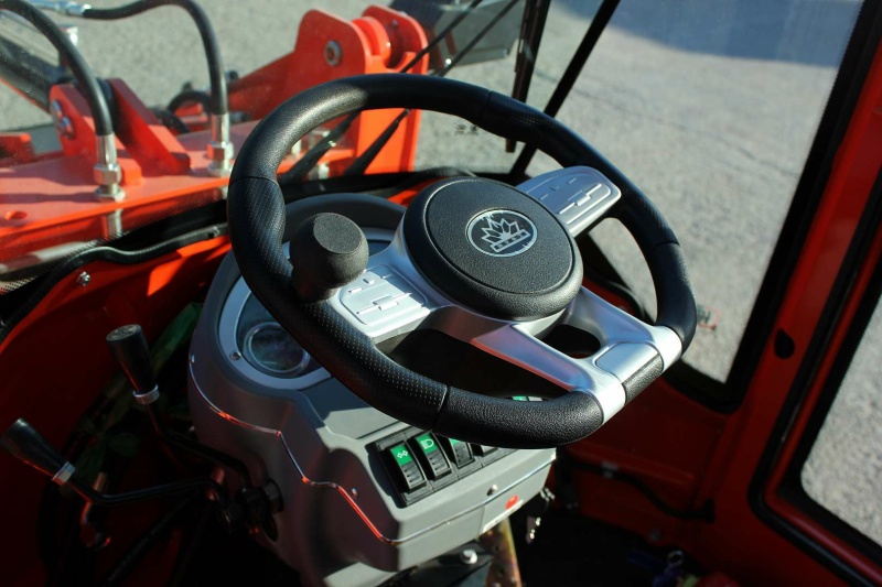 Фронтальный погрузчик МТК 150