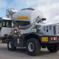 Самоходный бетоносмеситель MTK mix 2.5 HV Market