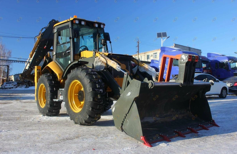 Экскаватор-погрузчик MTK 4CX