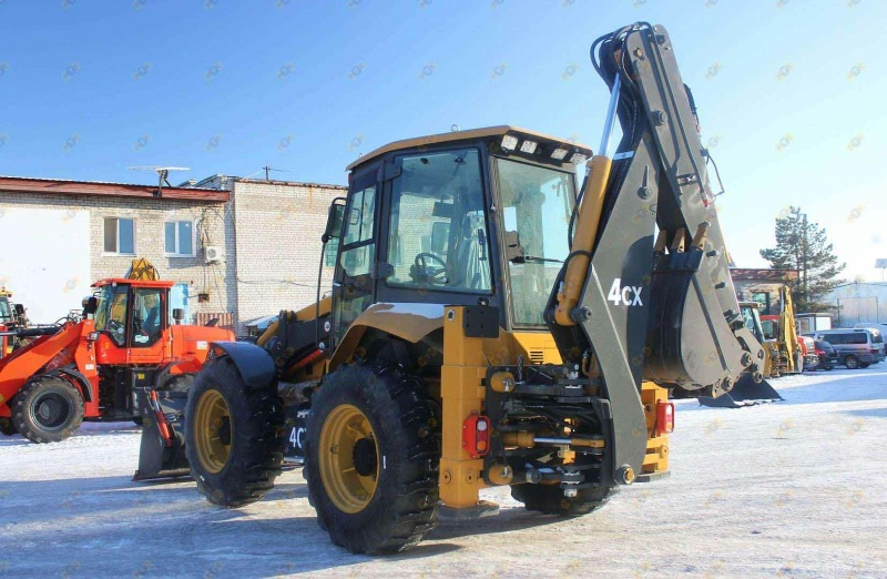 Экскаватор-погрузчик MTK 4CX