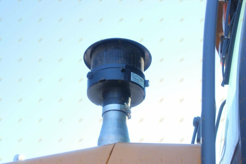 Экскаватор-погрузчик MTK 4CX