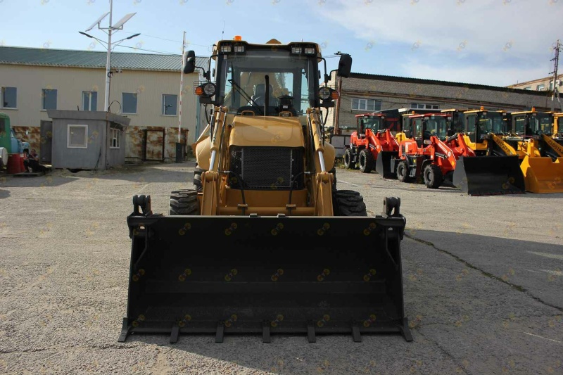 Экскаватор-погрузчик MTK T17,5/24