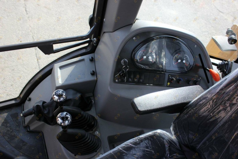 Экскаватор-погрузчик MTK T17,5/24