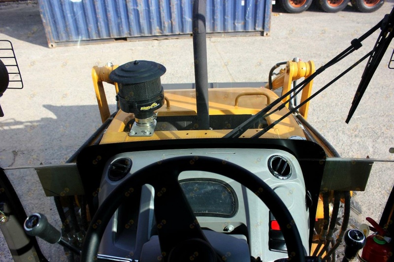 Экскаватор-погрузчик MTK T17,5/24