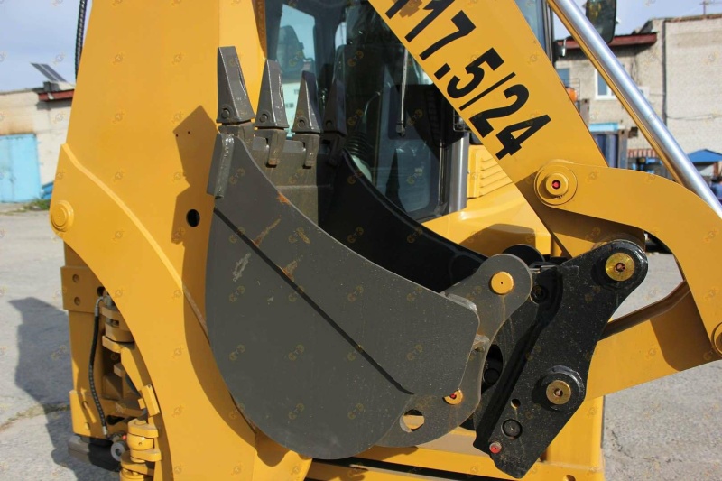 Экскаватор-погрузчик MTK T17,5/24