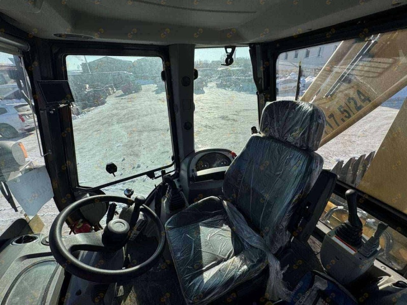 Экскаватор-погрузчик MTK T17,5/24 (Carraro)