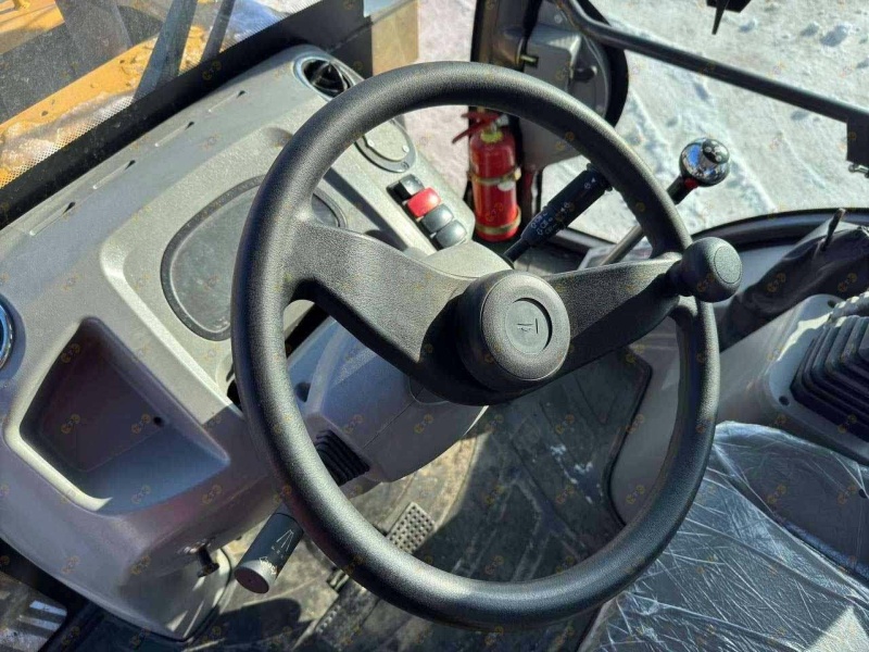 Экскаватор-погрузчик MTK T17,5/24 (Carraro)