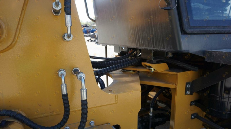 Экскаватор-погрузчик MTK T20/20