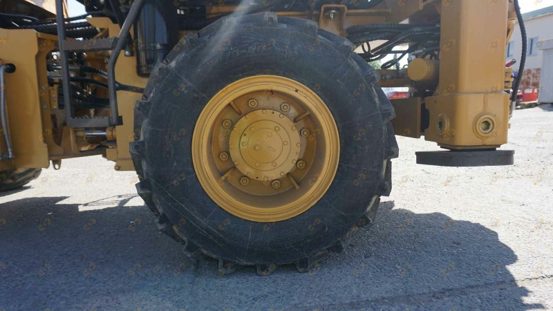 Экскаватор-погрузчик MTK T20/20