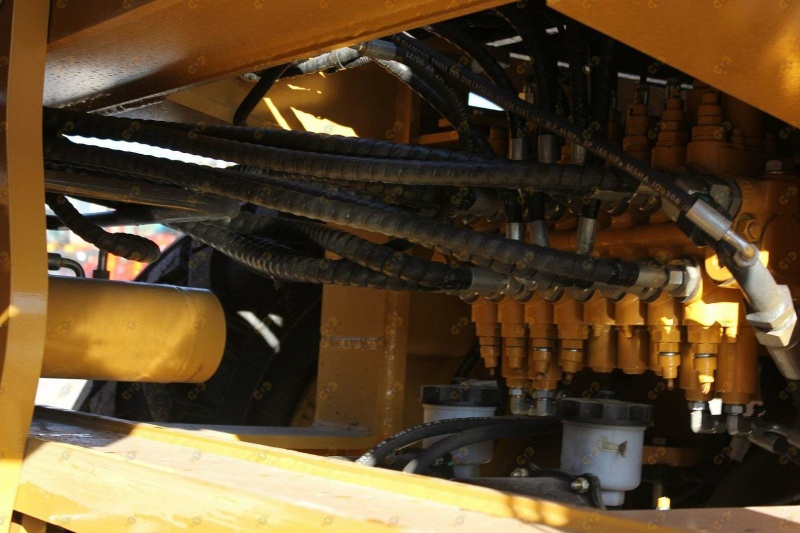 Экскаватор-погрузчик MTK T24/24