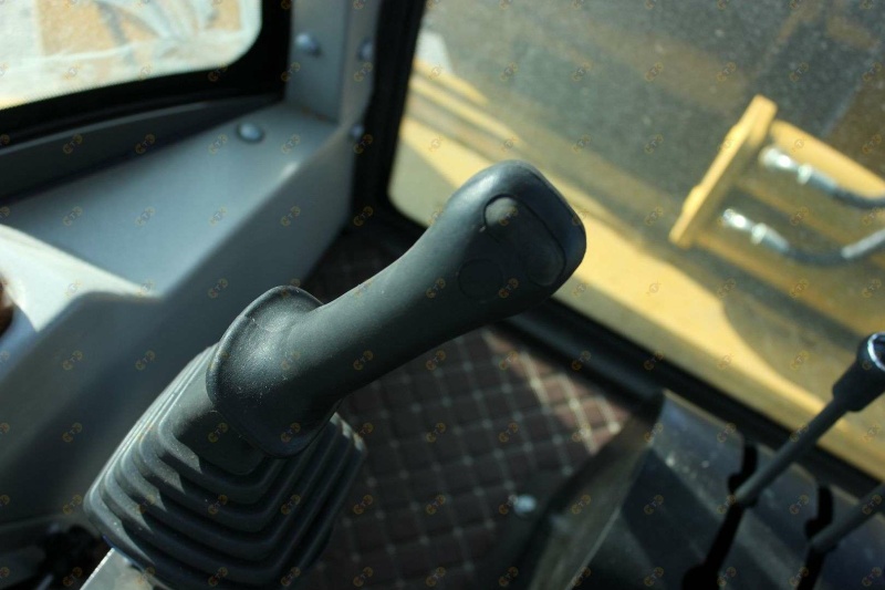 Экскаватор-погрузчик MTK T24/24