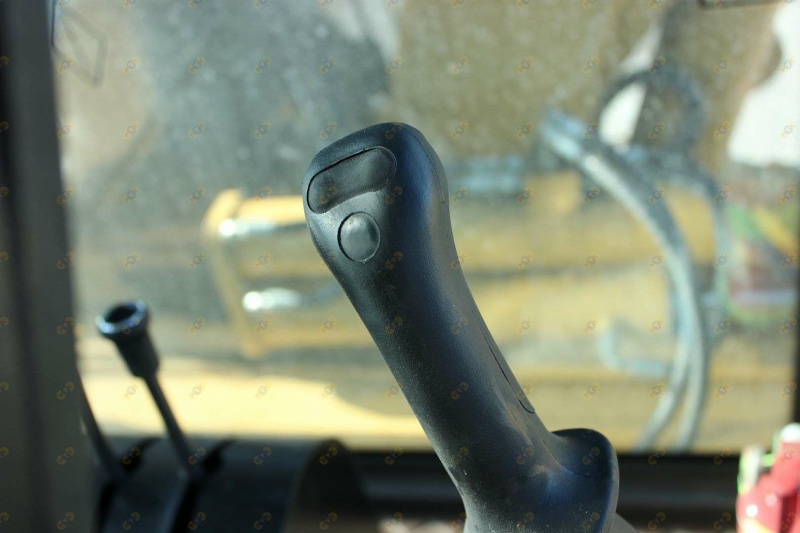 Экскаватор-погрузчик MTK T24/24