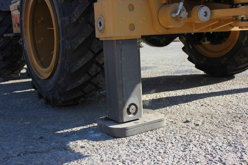 Экскаватор-погрузчик MTK T24/24