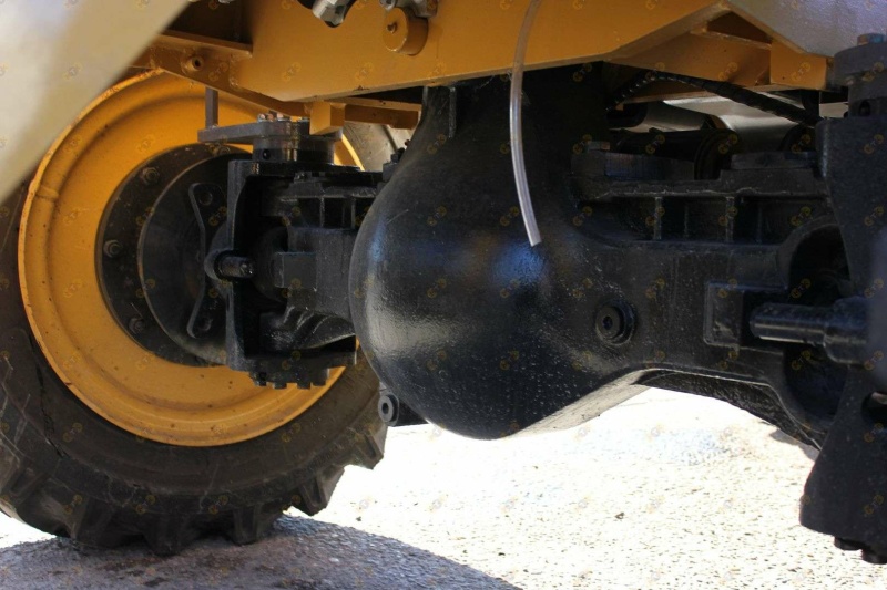 Экскаватор-погрузчик MTK T24/24