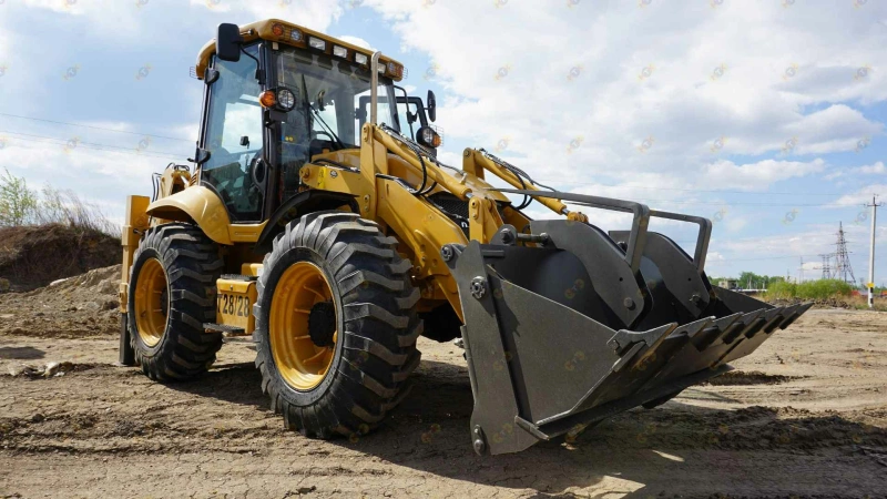 Экскаватор-погрузчик MTK T28/28