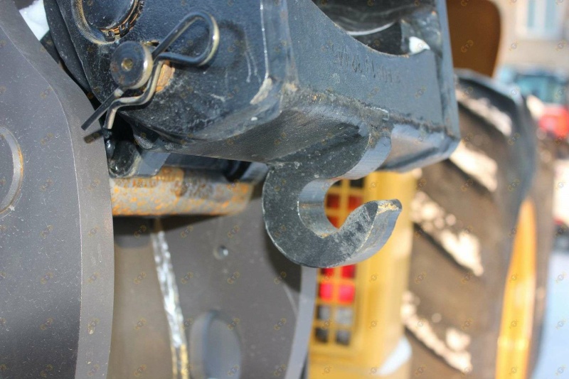 Экскаватор-погрузчик MTK T28/28