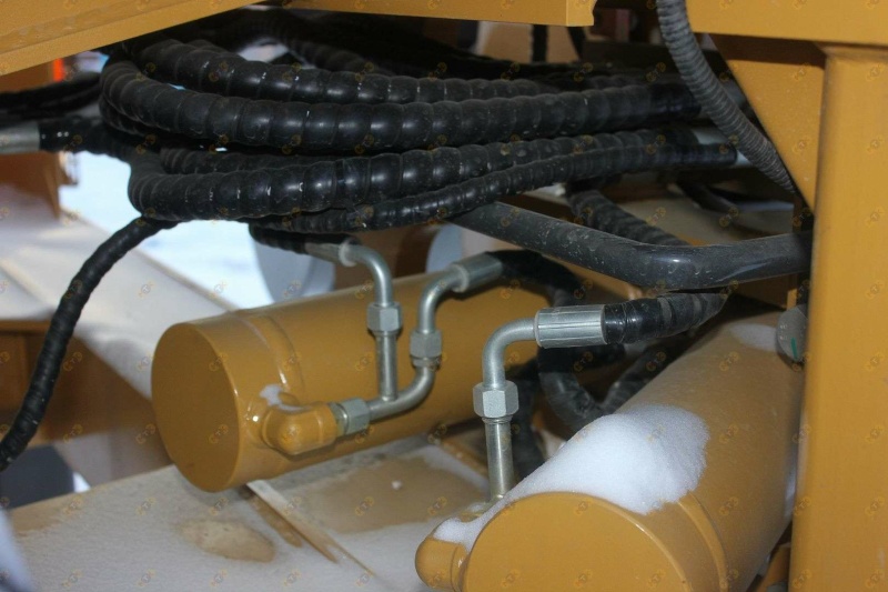 Экскаватор-погрузчик MTK T28/28