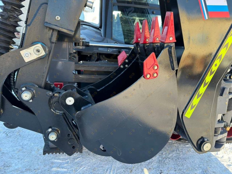 Экскаватор-погрузчик MTK WZM 4PRO