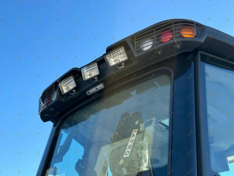 Экскаватор-погрузчик MTK WZM 4PRO