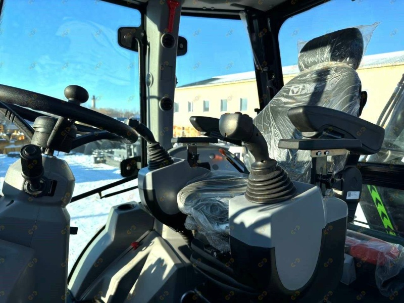 Экскаватор-погрузчик MTK WZM 4PRO