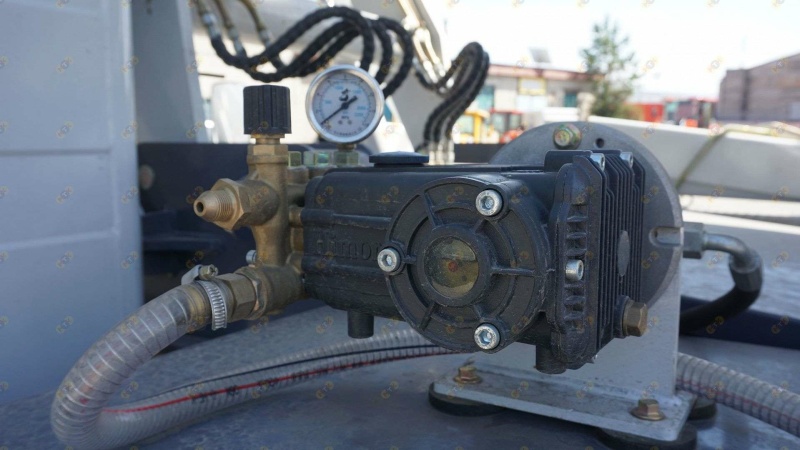 Бетоносмеситель MTK mix 4.0 с самозагрузкой