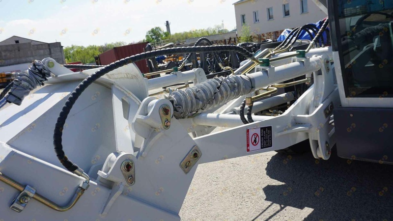 Бетоносмеситель MTK mix 4.0 с самозагрузкой