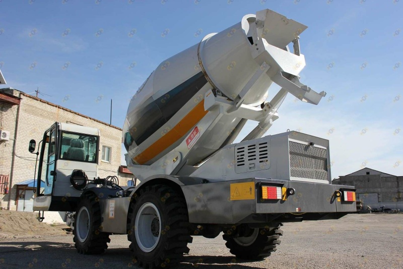 Бетоносмеситель MTK mix 5.5 с самозагрузкой