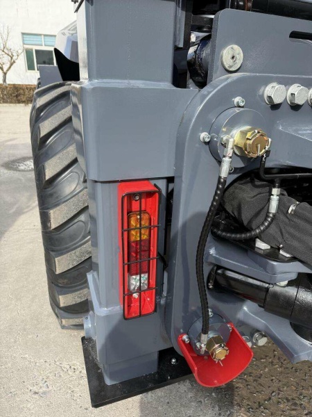 Экскаватор-погрузчик MTK CX4 PRO