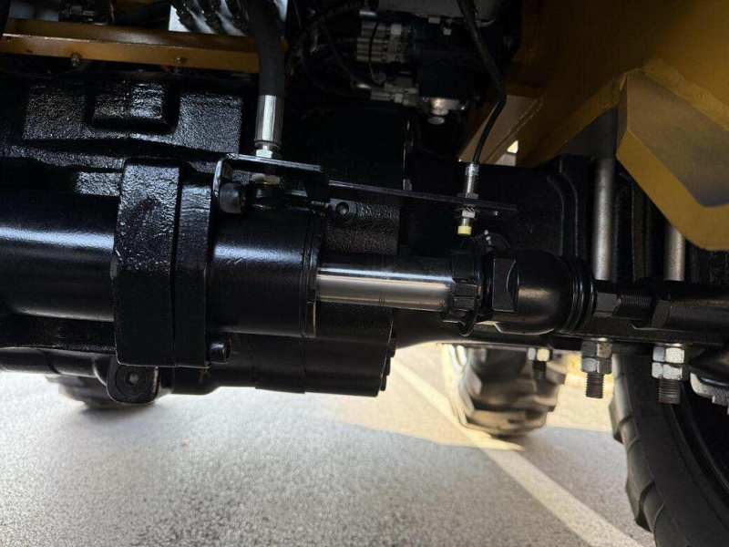 Экскаватор-погрузчик MTK CX4 PRO