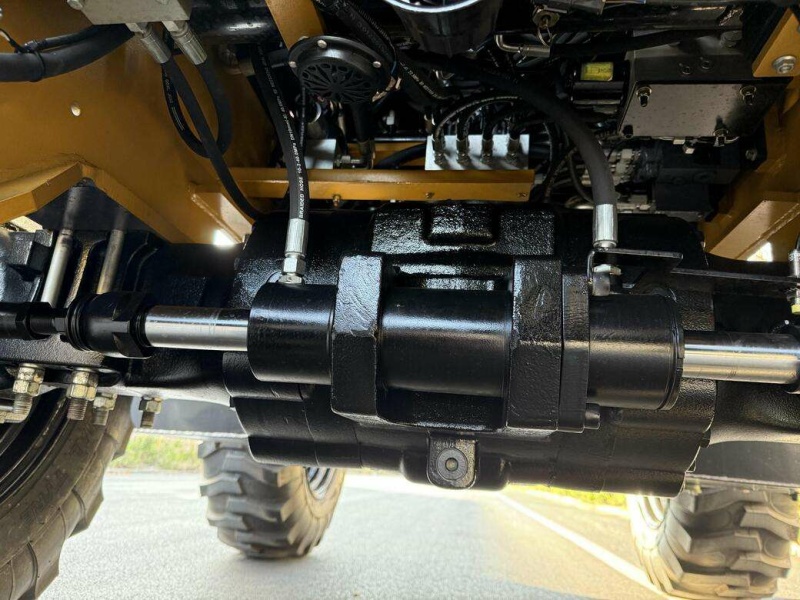 Экскаватор-погрузчик MTK CX4 PRO