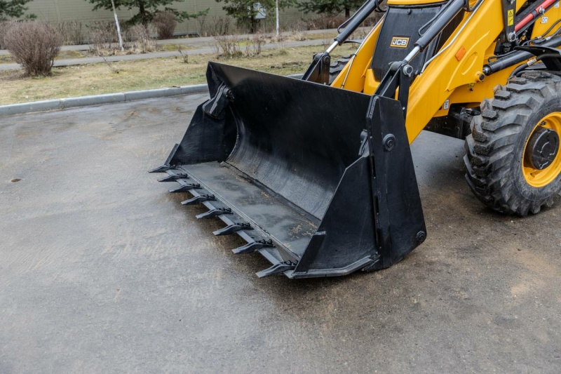 Экскаватор-погрузчик JCB 3DX Super (Индия)