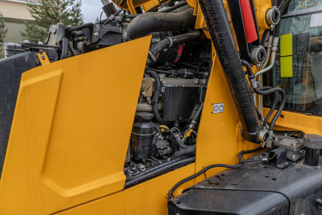 Экскаватор-погрузчик JCB 3DX Super (Индия), мощность двигателя 55 кВт, эксплуатационная масса 8150 кг