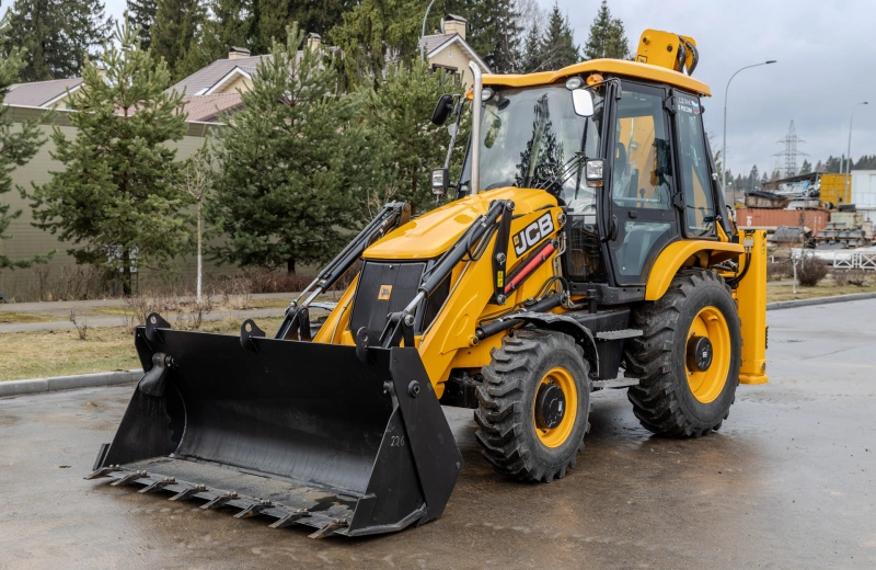 Экскаватор-погрузчик JCB 3CX (Россия)