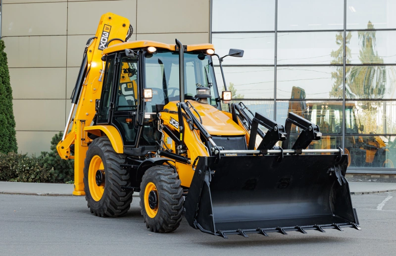 Экскаватор-погрузчик JCB 3DX Plus (Индия)