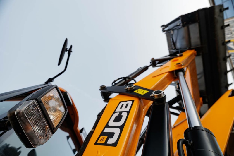 Экскаватор-погрузчик JCB 3DX Plus (Индия)