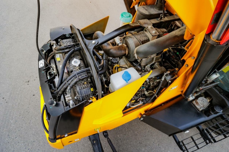 Экскаватор-погрузчик JCB 3DX Plus (Индия)