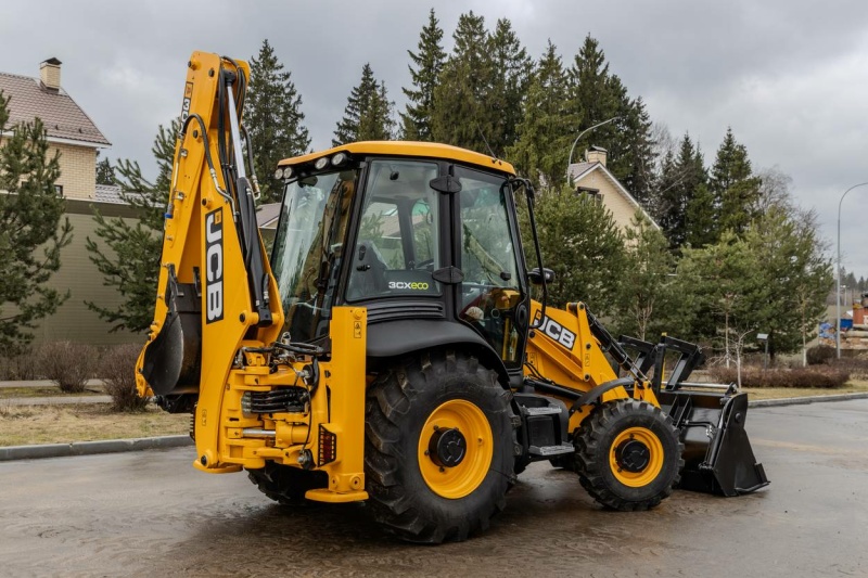 Экскаватор-погрузчик JCB 3CX (Англия)